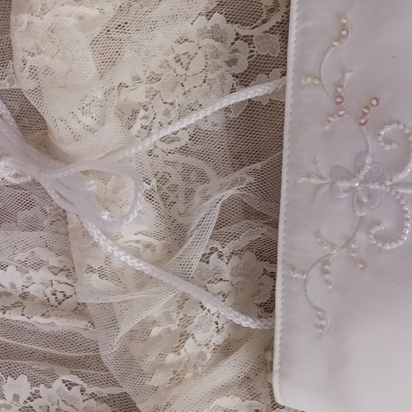 BRIDAL SATIN BAG WITH EMBELLISHMENTS - Picture 4 of 5